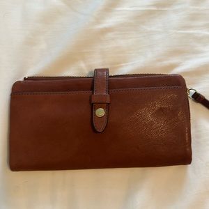 Fossil clutch